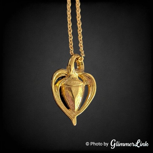 Vintage Avon 1994 May Birthstone Heart Pendant Necklace Gold Tone - Picture 8 of 9